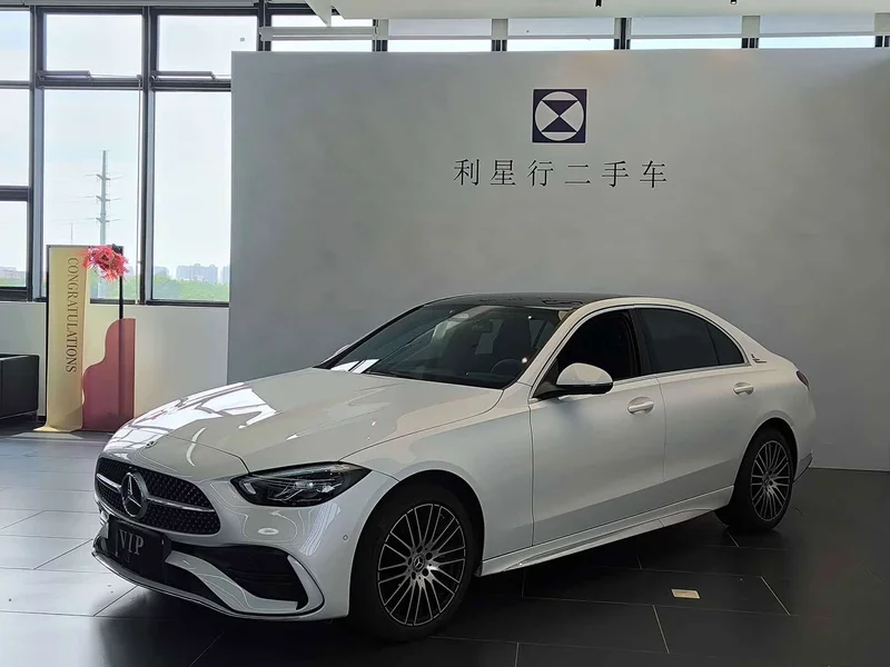 Mercedes-Benz C-Class — фото 1