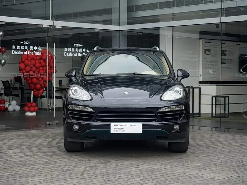 Porsche Cayenne — фото 5