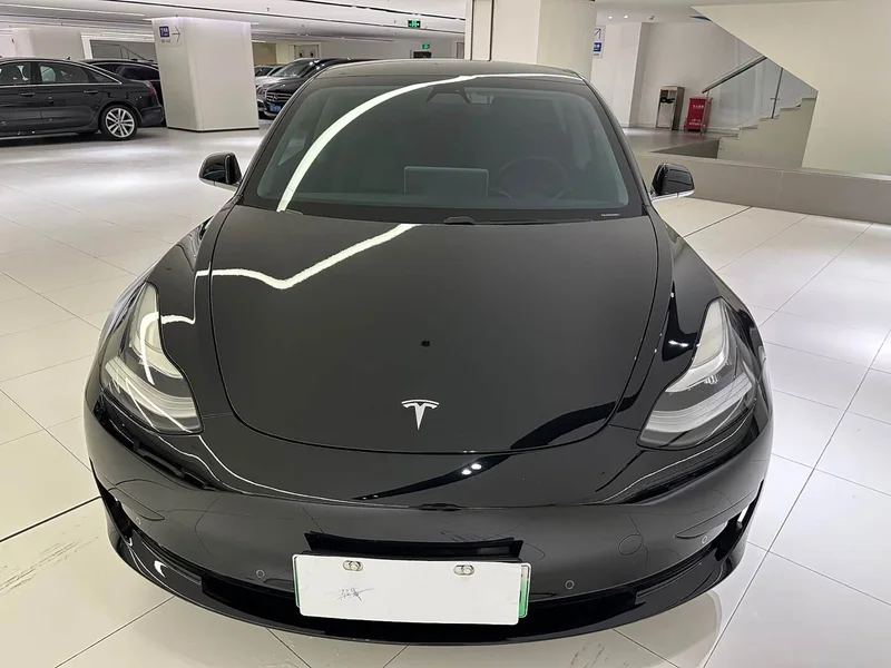 Tesla Model 3 — фото 3