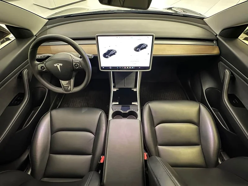 Tesla Model 3 — фото 6