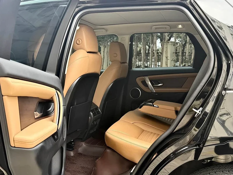 Land Rover Discovery — фото 12