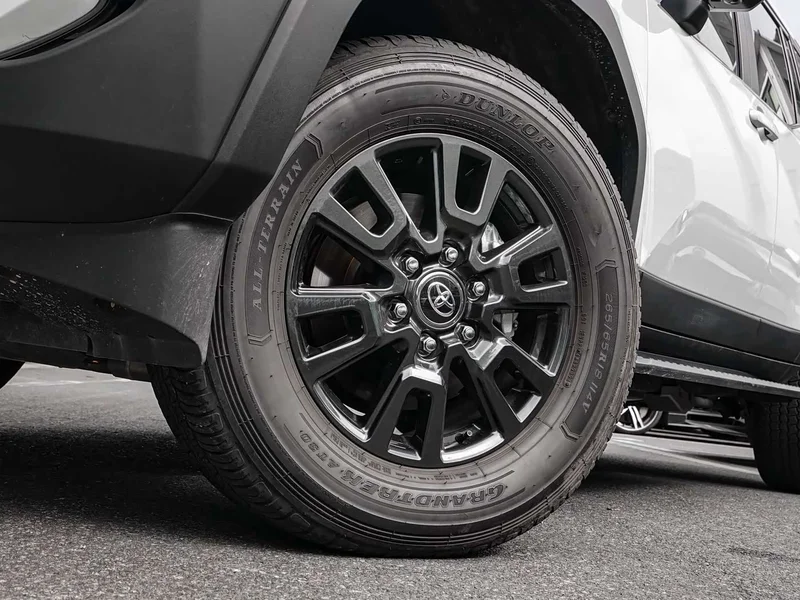 Toyota Prado — фото 17