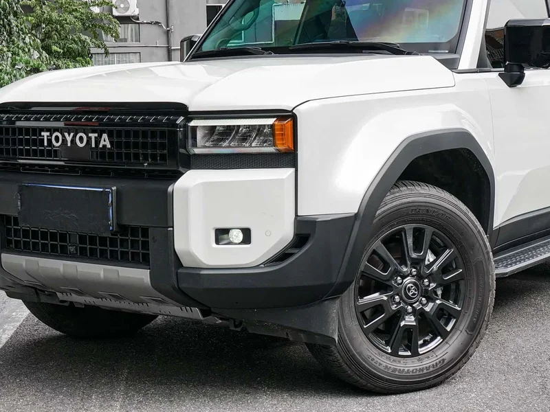 Toyota Prado — фото 3