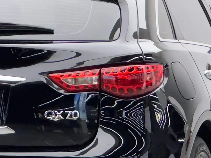Infiniti QX70 — фото 6
