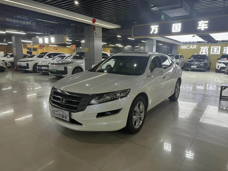 Honda Crosstour — фото 1