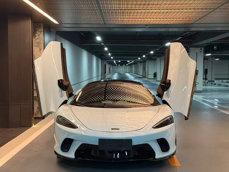 McLaren GT — фото 1