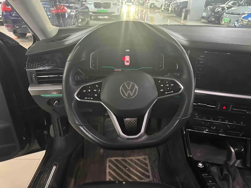 Volkswagen Passat — фото 3
