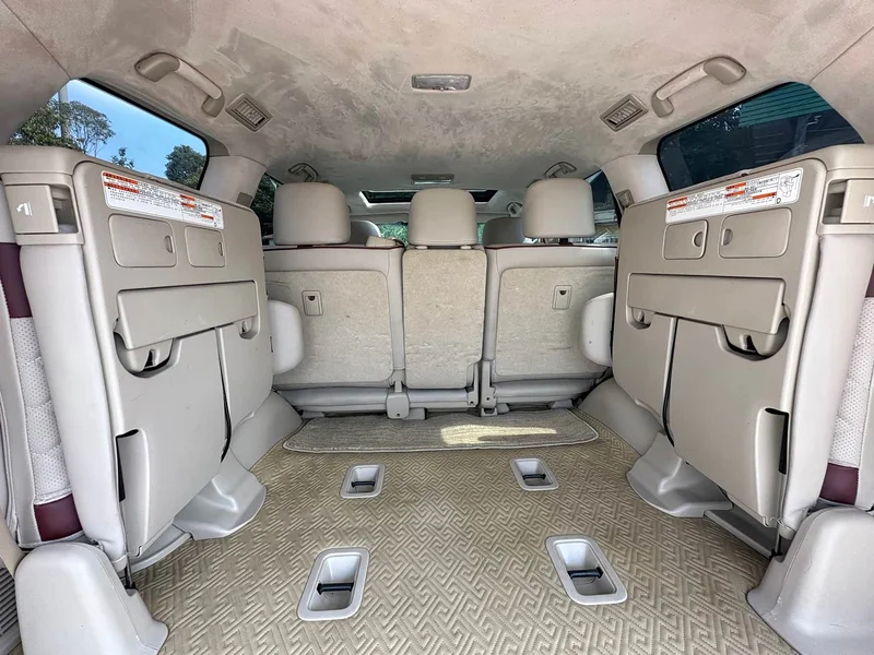 Toyota Land Cruiser (Imported) — фото 12