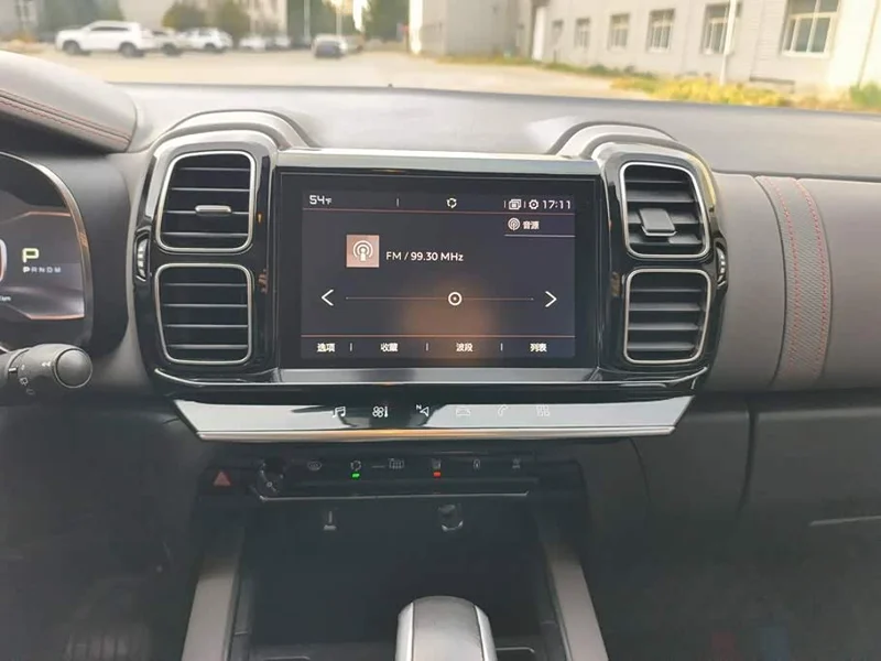Peugeot C5 Aircross — фото 13