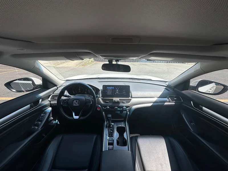 Honda Accord — фото 15