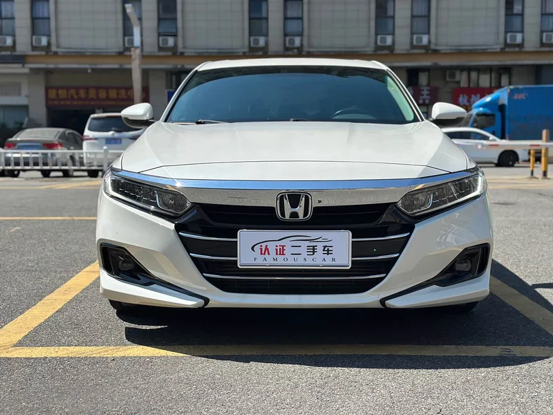 Honda Accord — фото 2
