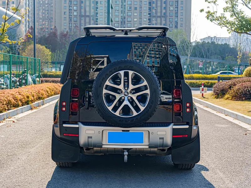 Land Rover Defender — фото 4