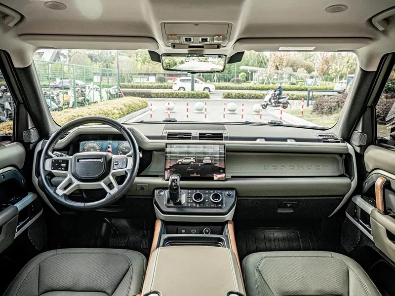 Land Rover Defender — фото 10