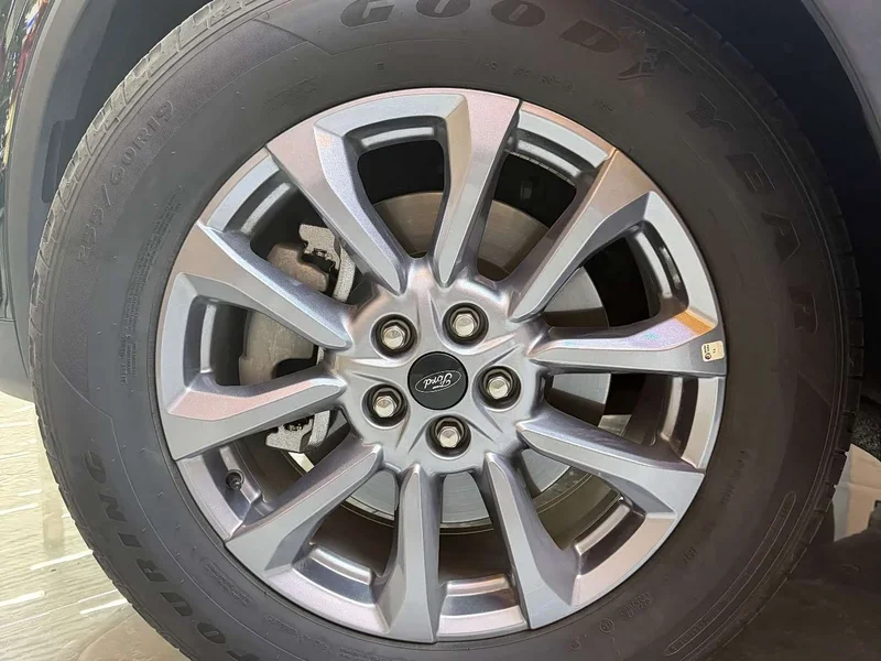 Ford Edge — фото 16
