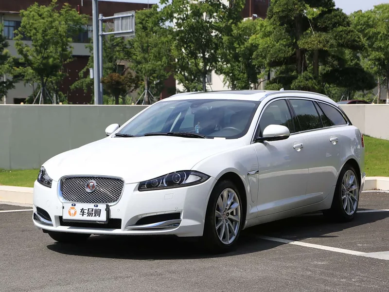 Jaguar XF — фото 1