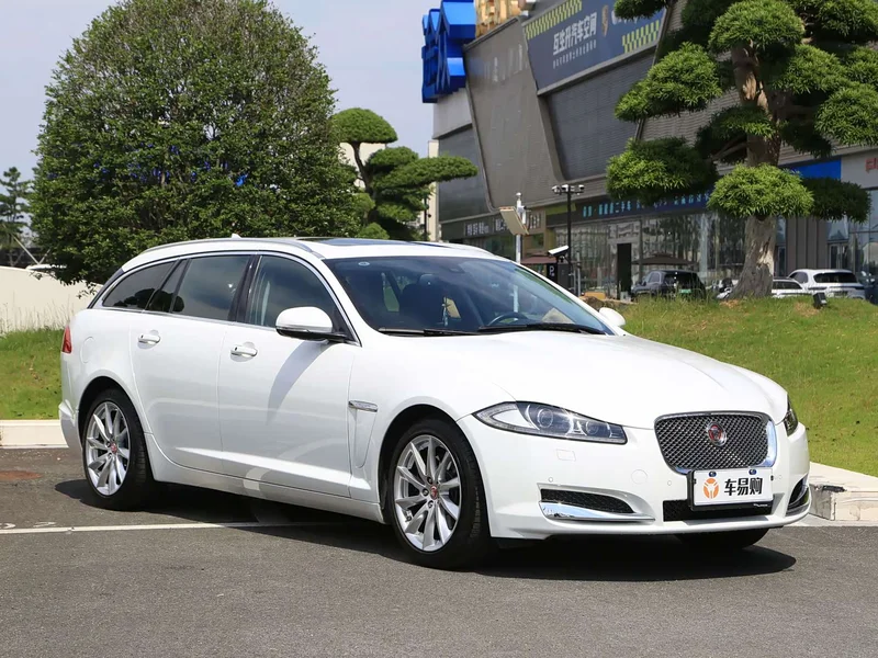 Jaguar XF — фото 3