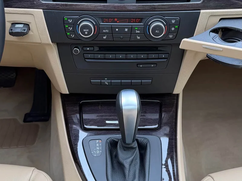 BMW 3-Series — фото 11