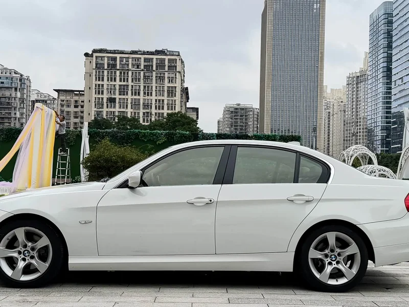 BMW 3-Series — фото 14