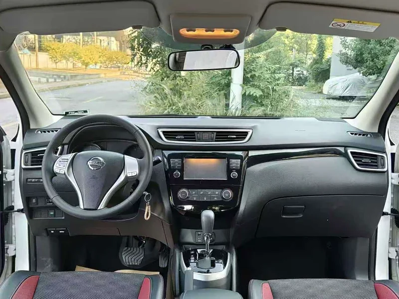 Nissan Qashqai — фото 12