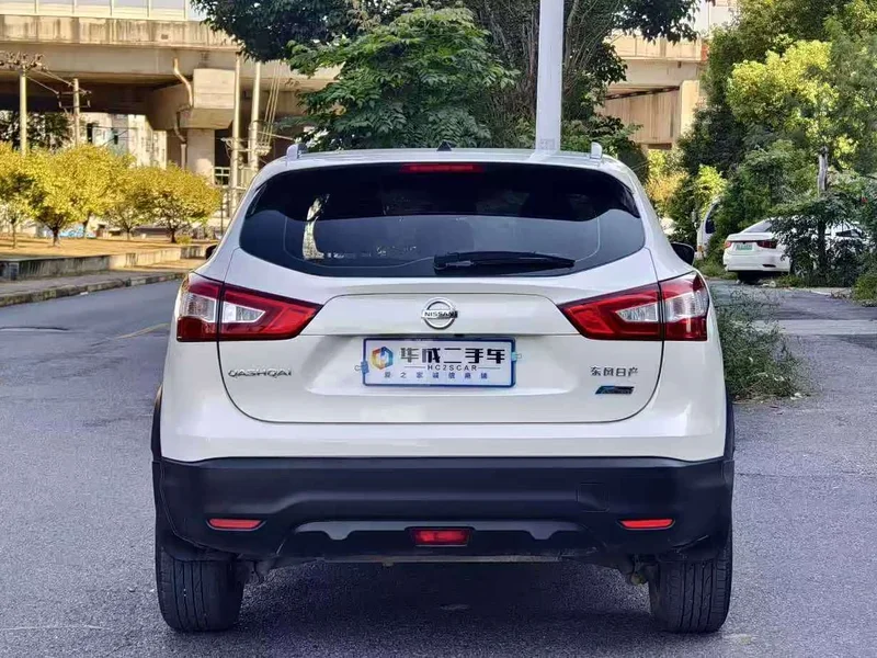 Nissan Qashqai — фото 4