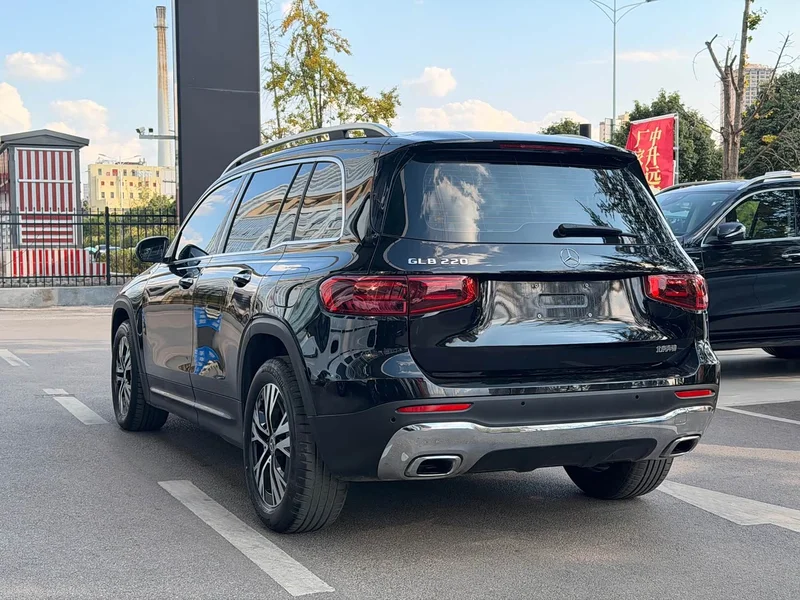 Mercedes-Benz GLB-Class — фото 10