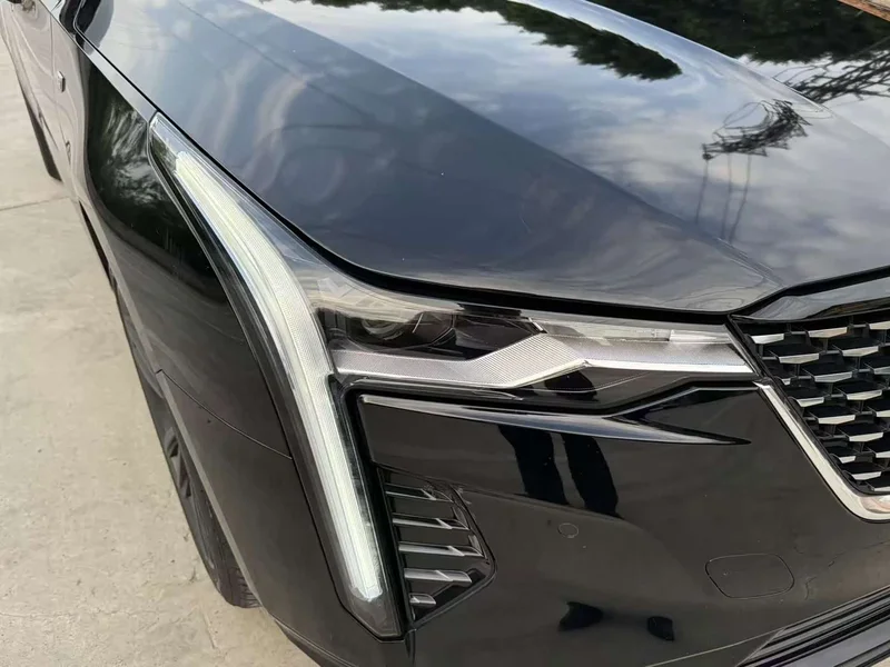 Cadillac CT4 — фото 14