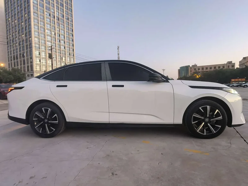Changan Eado — фото 4