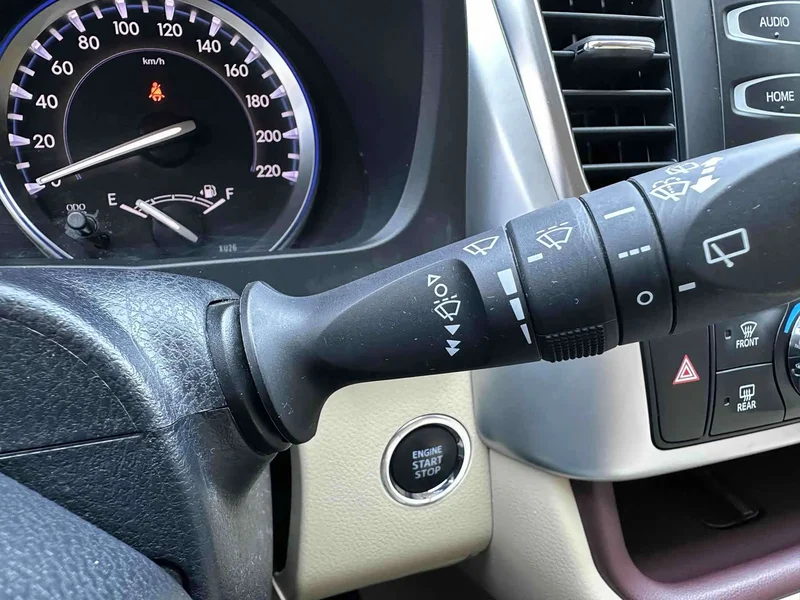 Toyota Highlander — фото 12