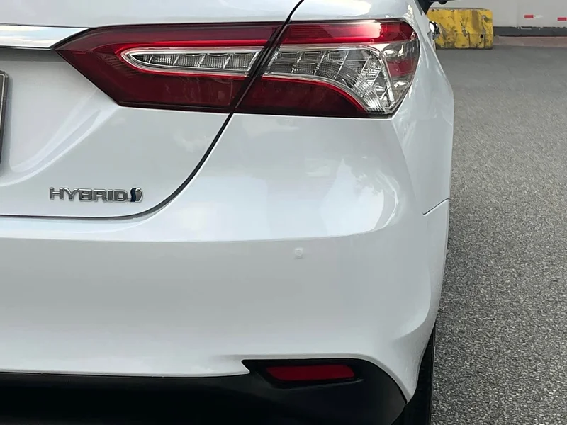 Toyota Camry — фото 20