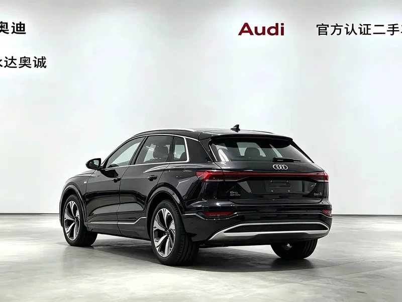 Audi Q6L e-tron — фото 2