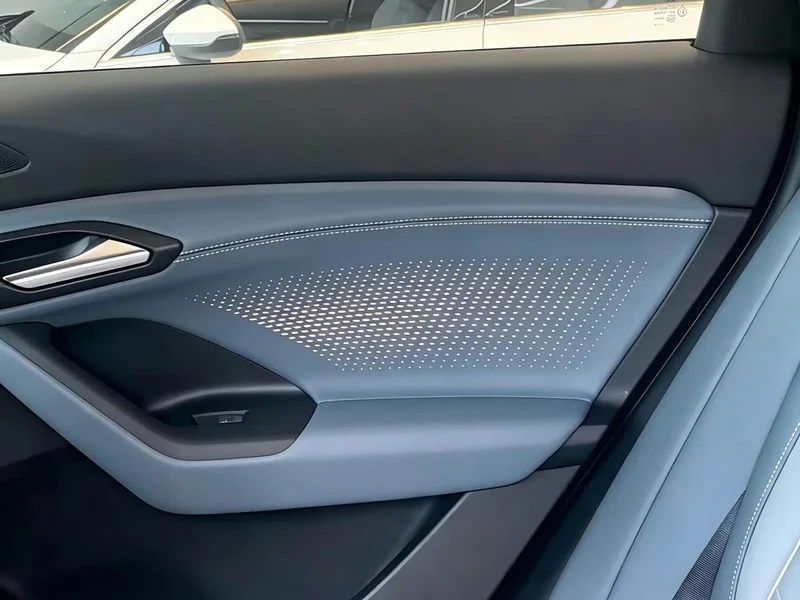 Audi Q6L e-tron — фото 4