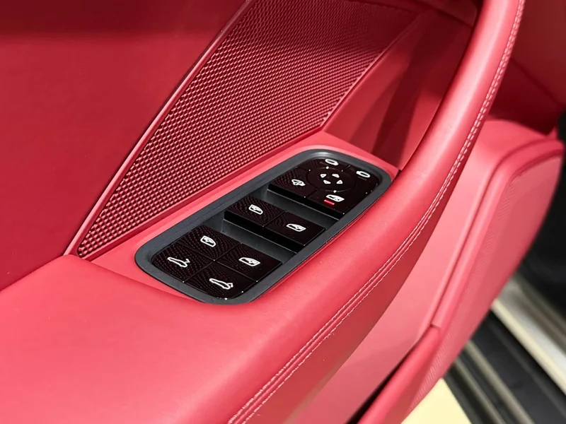 Porsche Panamera — фото 19