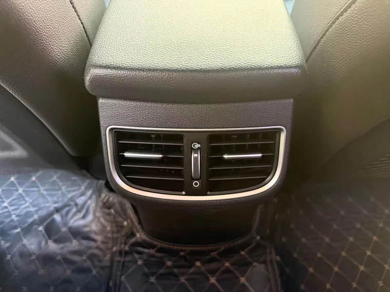 Hyundai Elantra Sport — фото 8