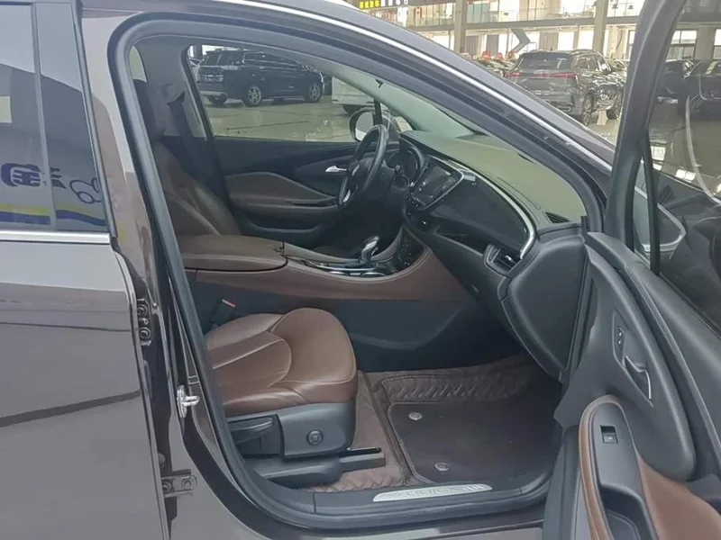 Buick Envision Plus — фото 8