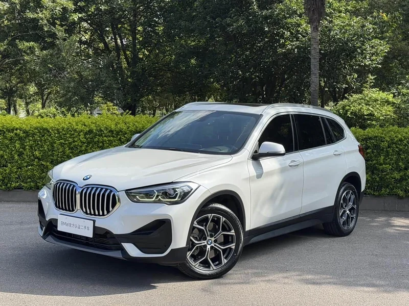 BMW X1 — фото 1