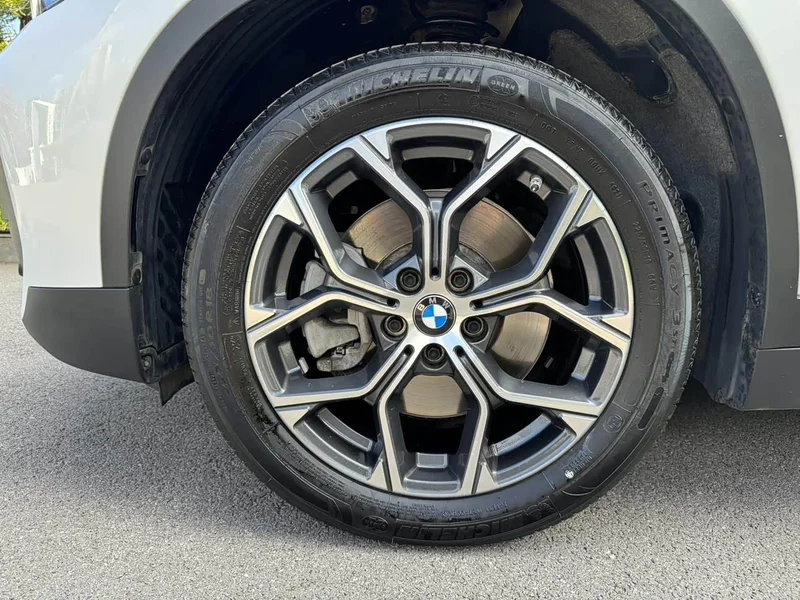 BMW X1 — фото 14