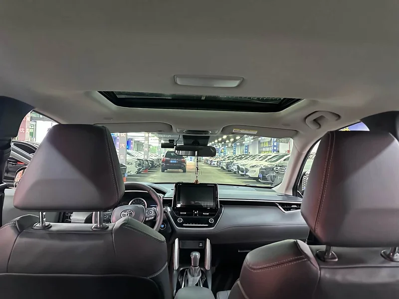 Toyota Corolla Cross — фото 15