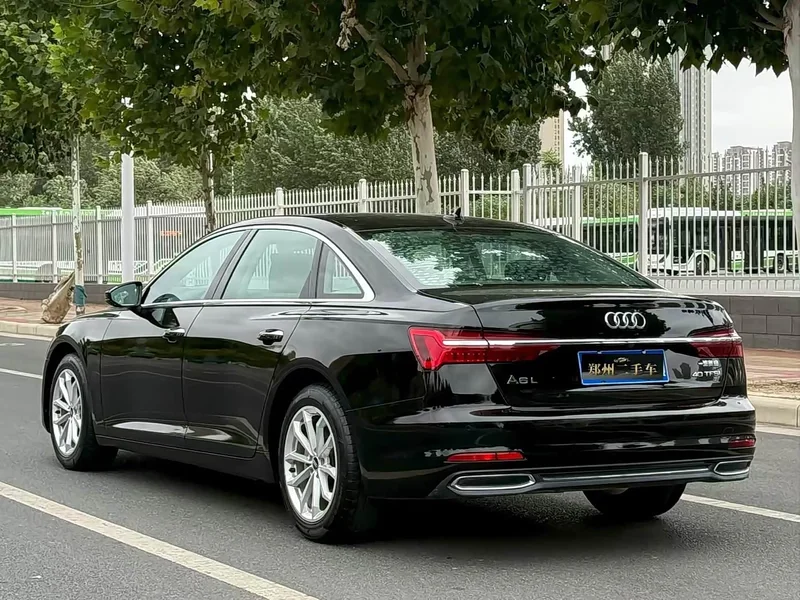 Audi A6L — фото 21