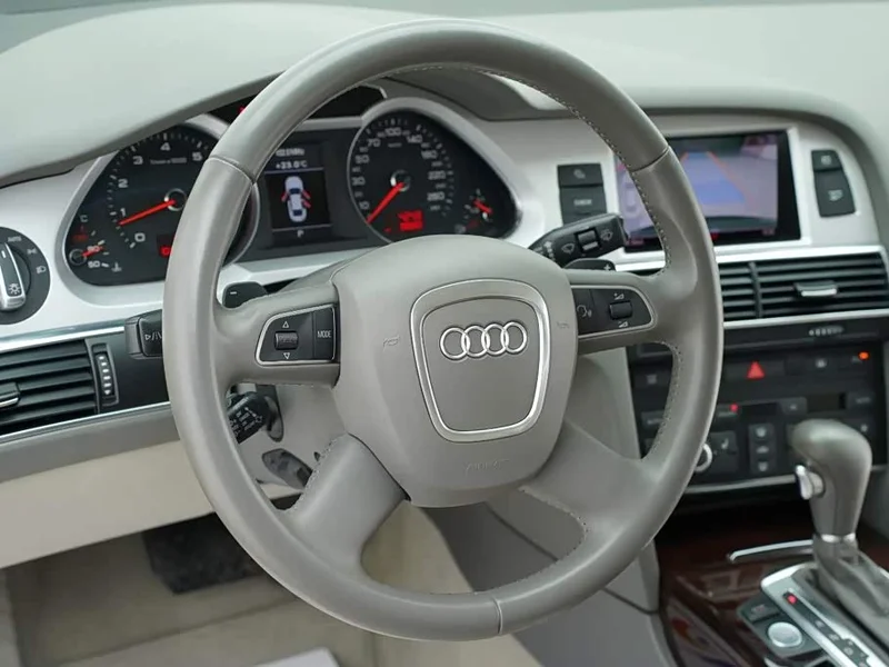 Audi A6L — фото 9