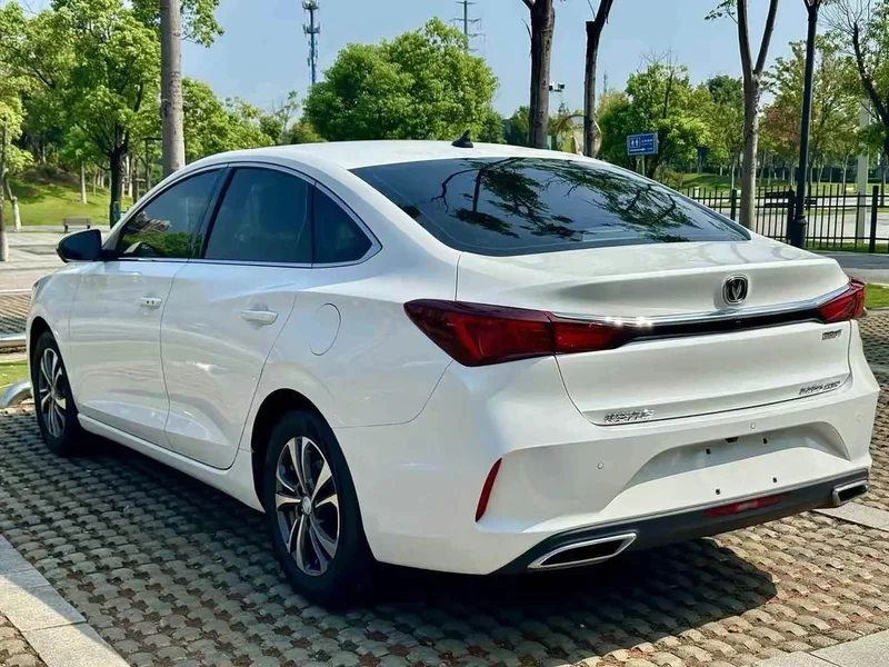 Changan Eado — фото 9