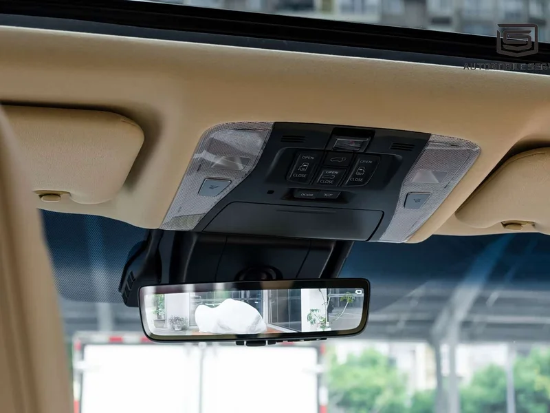 Toyota Alphard — фото 11
