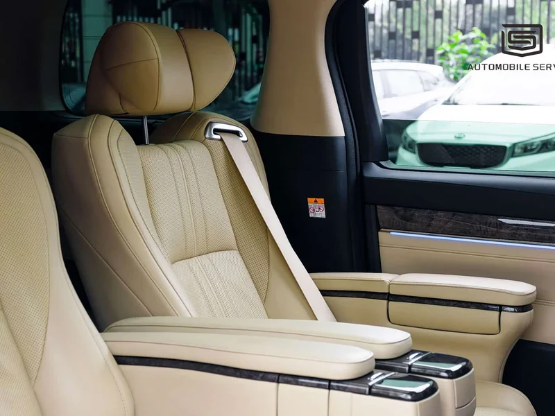 Toyota Alphard — фото 13