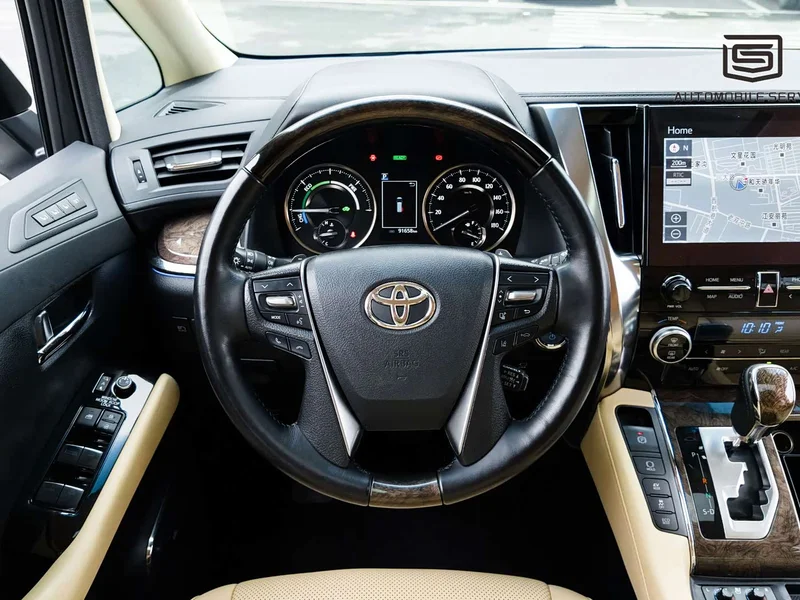 Toyota Alphard — фото 7
