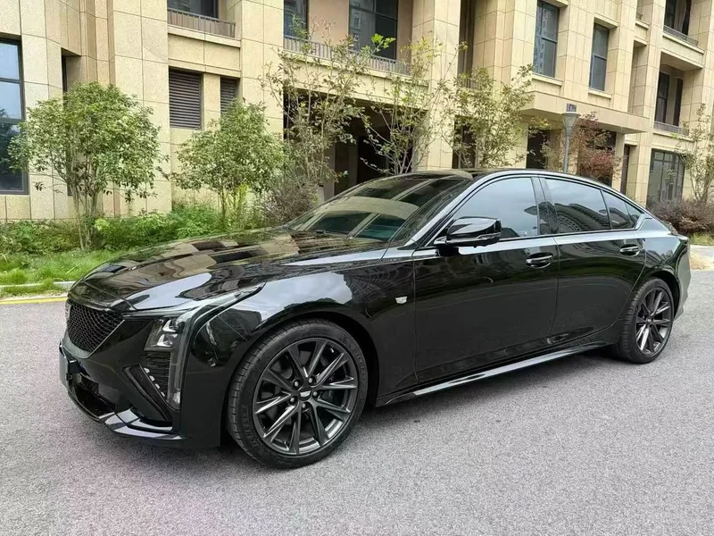 Cadillac CT5 — фото 2