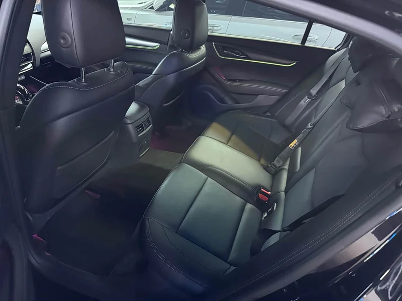 Cadillac CT5 — фото 10