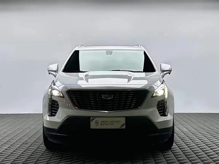 Cadillac XT4 — фото 2