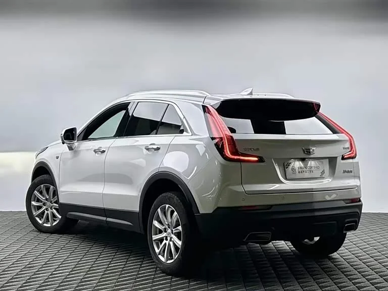 Cadillac XT4 — фото 5