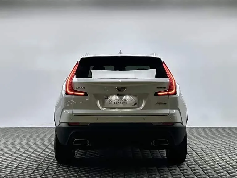 Cadillac XT4 — фото 6