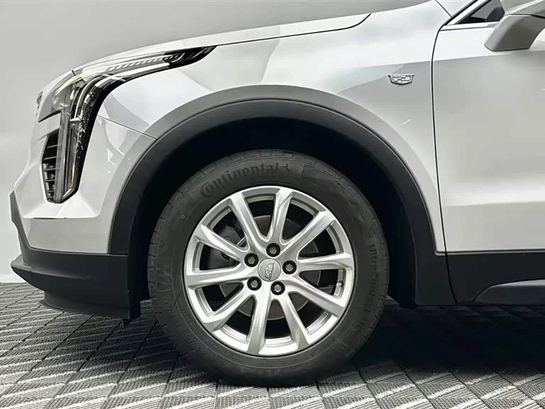 Cadillac XT4 — фото 7