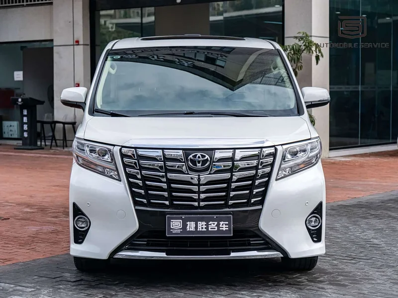 Toyota Alphard — фото 2
